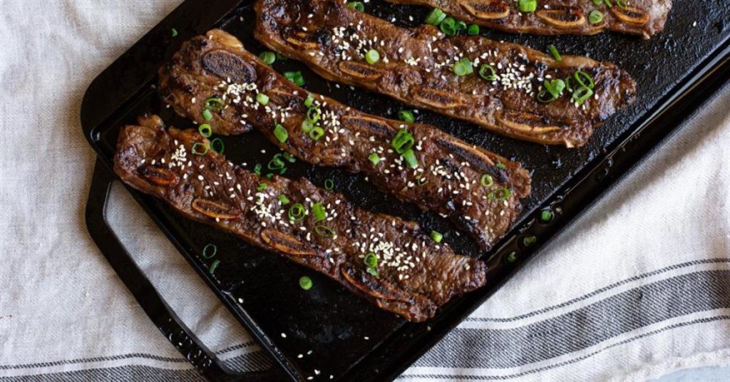 Korean BBQ Pork Cornbread Totchos – Lodge Cast Iron