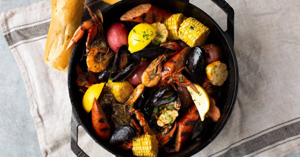 Seafood Boil – Lodge Cast Iron