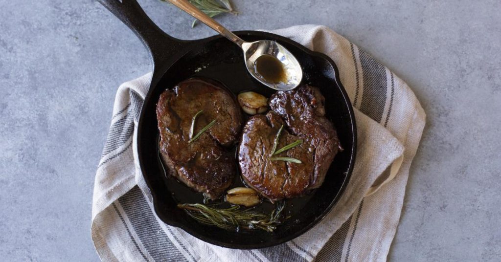 Chattanooga Whiskey Glazed Filet Mignon
&ndash; Lodge Cast Iron