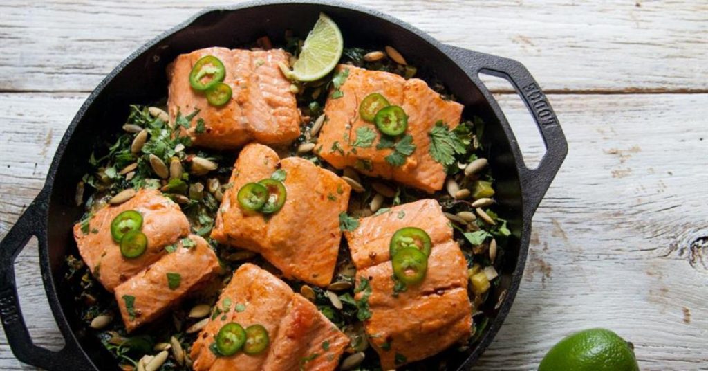 One Skillet Salmon With Creamy Greens – Lodge Cast Iron