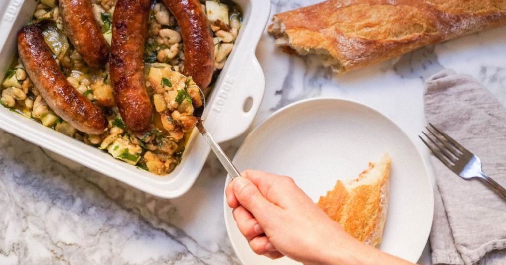 White Beans & Chorizo – Lodge Cast Iron