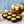 Load image into Gallery viewer, Μαντεμένια Φόρμα 6 Θέσεων Για Cupcakes + Λαβές Σιλικόνης
