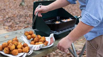  Kukuruzno brašno i jalapeño kroketi (Hush Puppies)