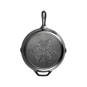 30.48 Cm Seasoned Cast Iron Snowflake Skillet